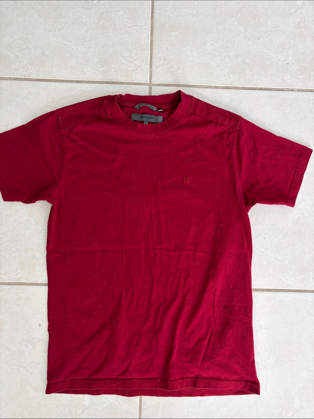 Givenchy Men's Short Sleeve Tee in Burgundy Red